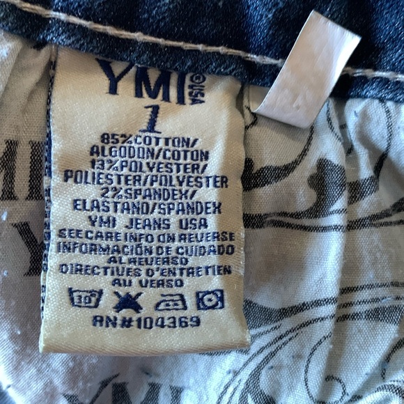 YMI Denim Bootie Shorts EUC - Picture 8 of 8